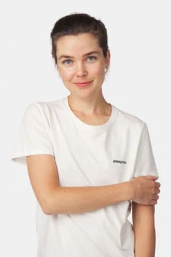 Patagonia W'S P-6 Mission Organic T-Shirt -Dynamisch Shirt Winkle 2210002651249 013 nl