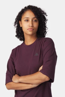 ADIDAS Run Icons Made With Nature Hardloopshirt Dames -Dynamisch Shirt Winkle 2210003179278 013 nl