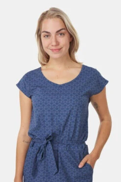 City Travel Dress Jurk 12 City Travel Dress Jurk -Dynamisch Shirt Winkle 2210004152621 013 nl