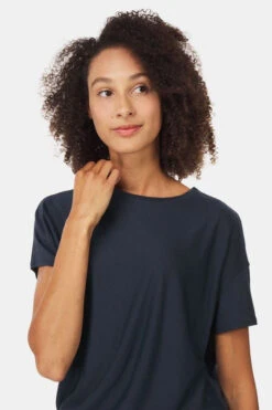 W Yoga Loose Tee -Dynamisch Shirt Winkle 2210004331286 013 nl