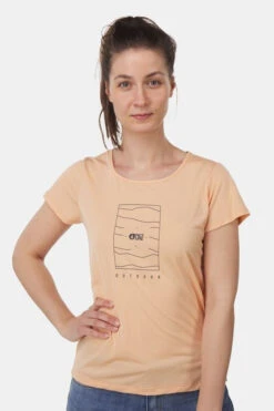 Picture Hila Tech Tee -Dynamisch Shirt Winkle 2210004341070 013 nl