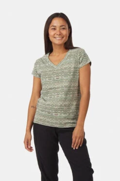Sherpa Neha V-Neck Tee