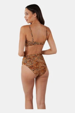 Barts Yindi Bandeau Bikinitop -Dynamisch Shirt Winkle f11iah0013 6464 04 nl