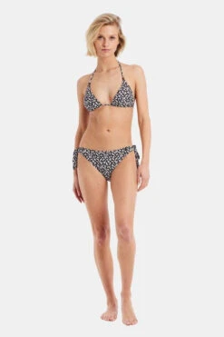 Protest Prtpalmcove 23 Triangle Bikini -Dynamisch Shirt Winkle f11icg0032 7004 03 nl