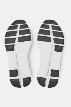 On Running Cloud X Dames Schoen -Dynamisch Shirt Winkle kaabe10016 1070 05 nl